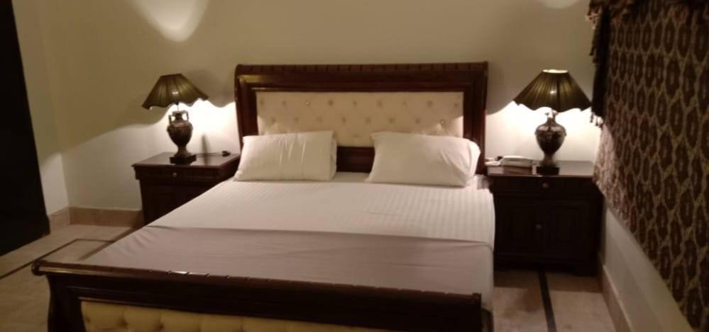 The Royal Palace Guest House Hyderabad Bagian luar foto